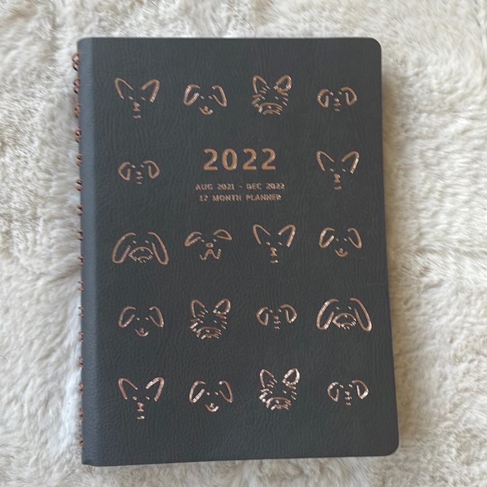 2021-2022 17-month planner